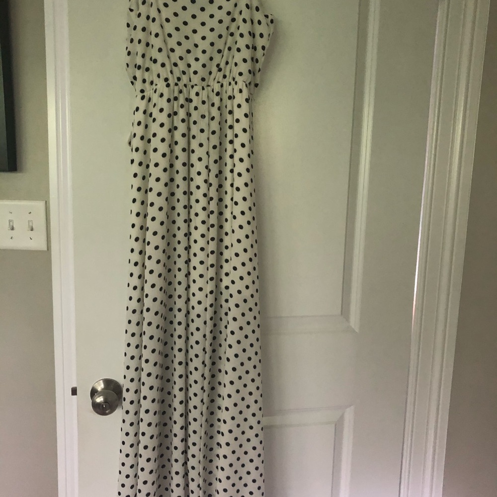 Dress - Picture 5 of 5